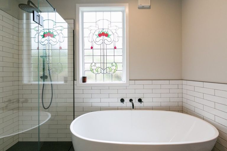 Photo of property in 3 Little Burke Street, Hospital Hill, Napier, 4110