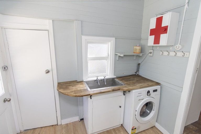 Photo of property in 21 Falcon Street, New Brighton, Christchurch, 8061