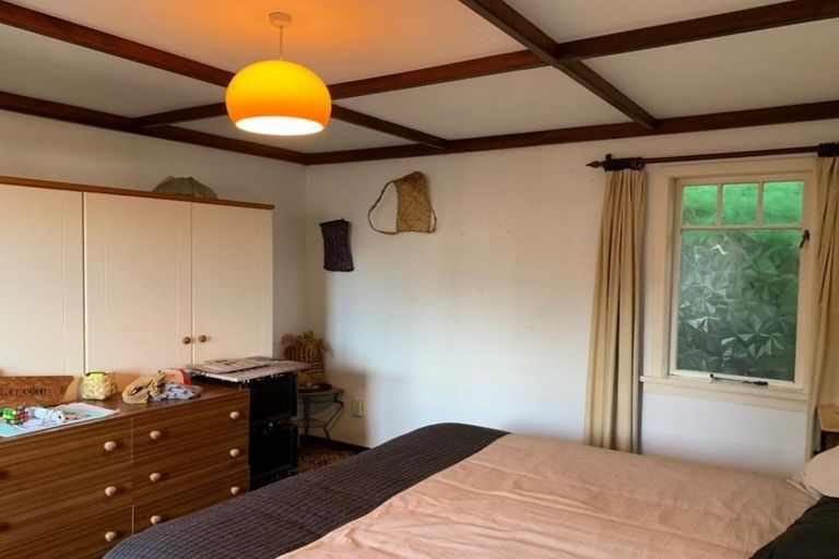 Photo of property in 1 Linwood Way, Island Bay, Wellington, 6023