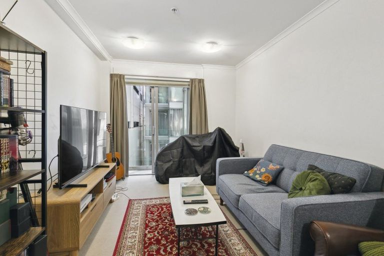 Photo of property in Monvie Apartments, 209/15 Holland Street, Te Aro, Wellington, 6011