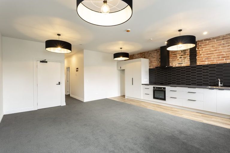 Photo of property in 4/5 View Street, Dunedin Central, Dunedin, 9016