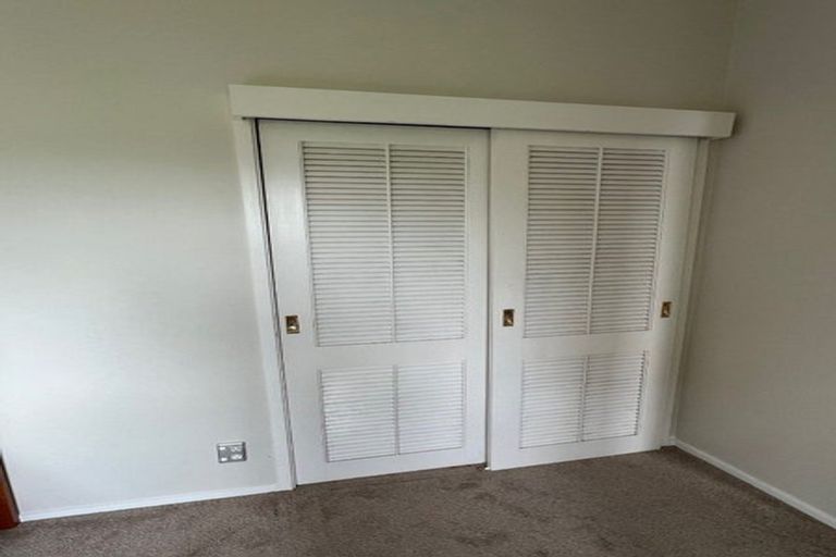 Photo of property in 68 Beach Road, Mellons Bay, Auckland, 2014