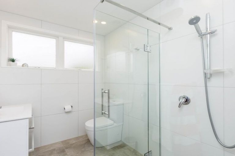 Photo of property in 27a Exchange Street, Ebdentown, Upper Hutt, 5018