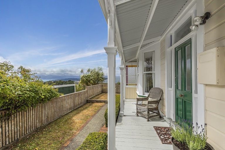 Photo of property in 29 Crieff Street, Northland, Wellington, 6012