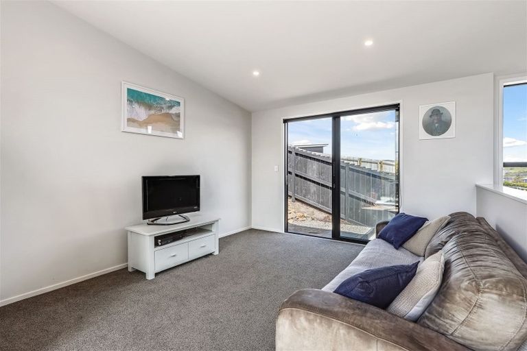 Photo of property in 32 Northcoast Place, Mangawhai Heads, Mangawhai, 0505