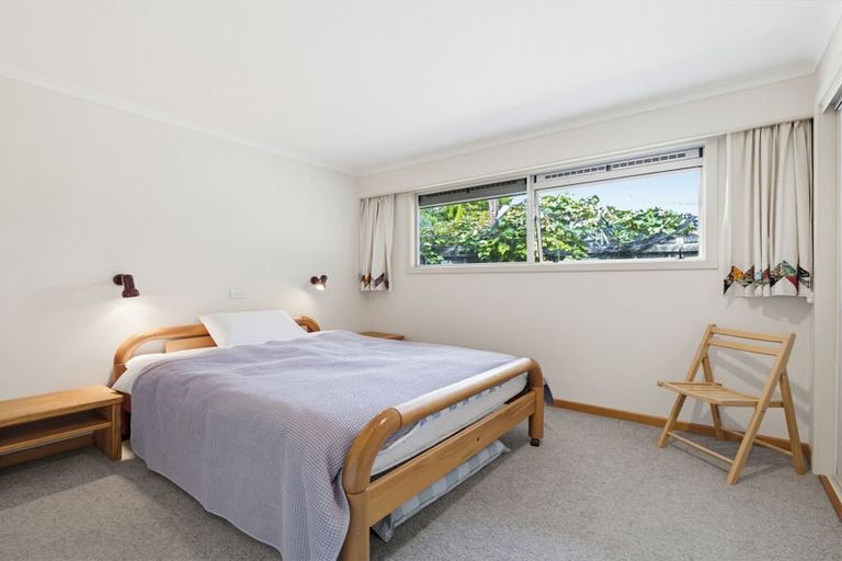 Photo of property in 25 Barraud Place, Pukehangi, Rotorua, 3015