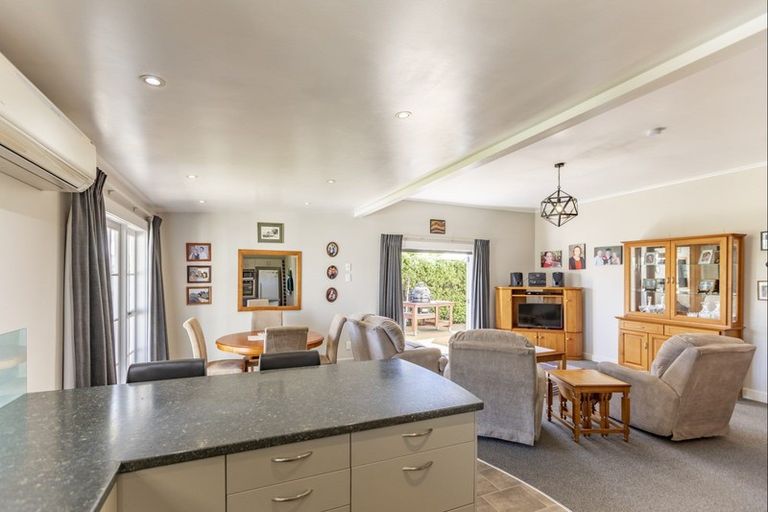 Photo of property in 34 Tavistock Road, Waipukurau, 4200