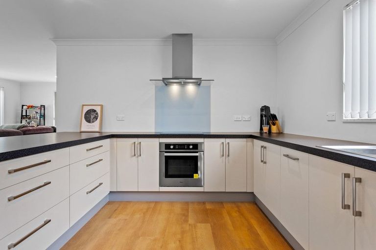 Photo of property in 3 Pounamu Place, Pegasus, 7612