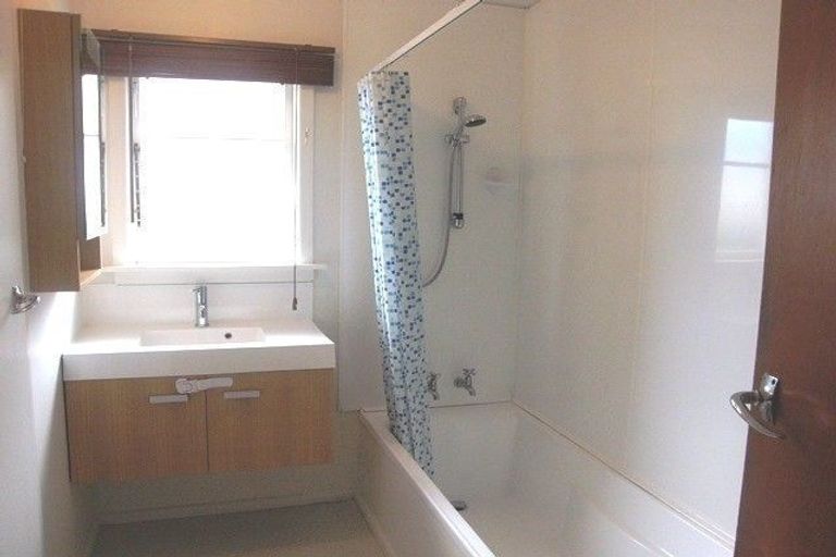 Photo of property in 101 Maidstone Road, Ilam, Christchurch, 8041