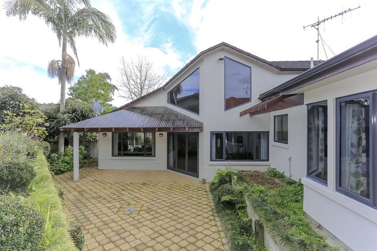 Photo of property in 18 Buckingham Place, Bethlehem, Tauranga, 3110