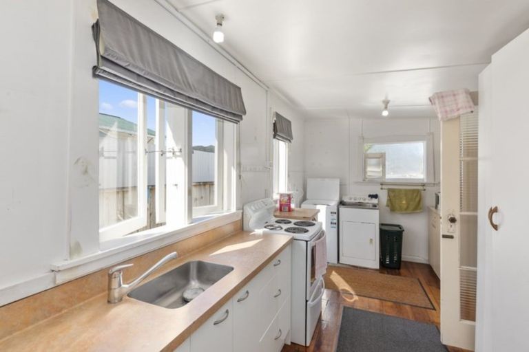 Photo of property in 4 Pilmuir Street, Hutt Central, Lower Hutt, 5010