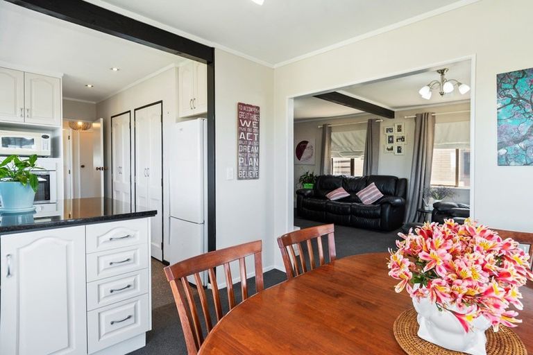 Photo of property in 247 Bellevue Road, Bellevue, Tauranga, 3110