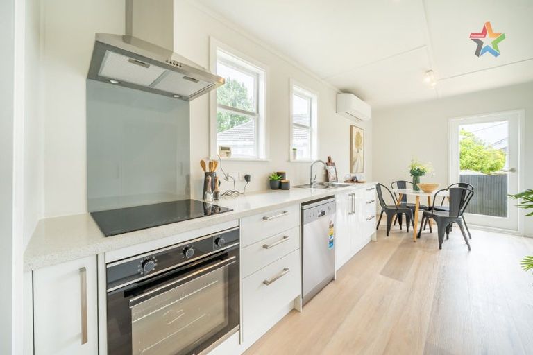 Photo of property in 43 Benge Crescent, Naenae, Lower Hutt, 5011