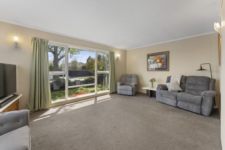 Photo of property in 74 Wingate Street, Redwood, Christchurch, 8051