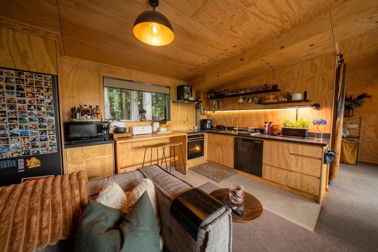 Photo of property in 84 Cover Street, Lumsden, 9730