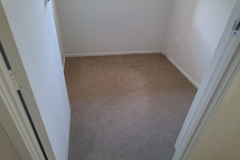 Photo of property in 21 Priestley Drive, Bucklands Beach, Auckland, 2014