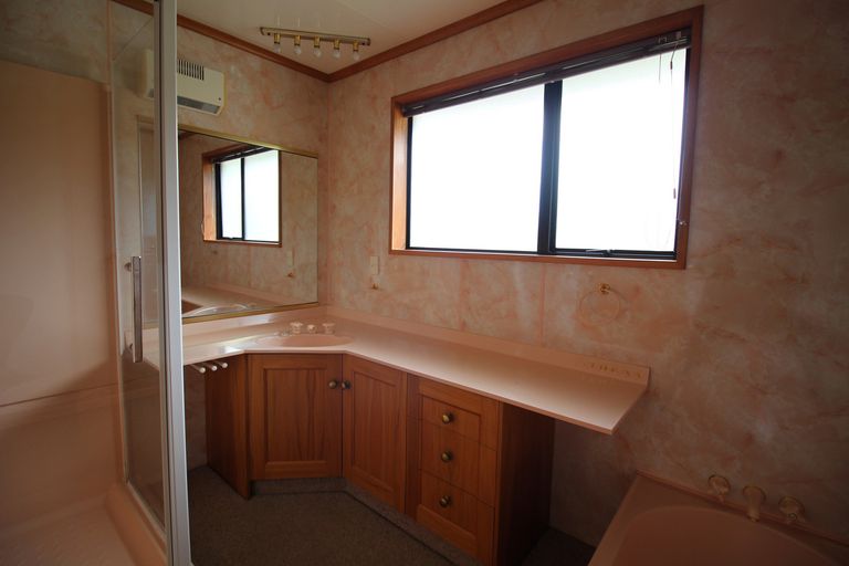 Photo of property in 4g Old Bridge Road, Bridge Hill, Alexandra, 9320