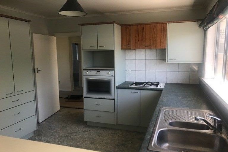 Photo of property in 989 High Street, Avalon, Lower Hutt, 5011