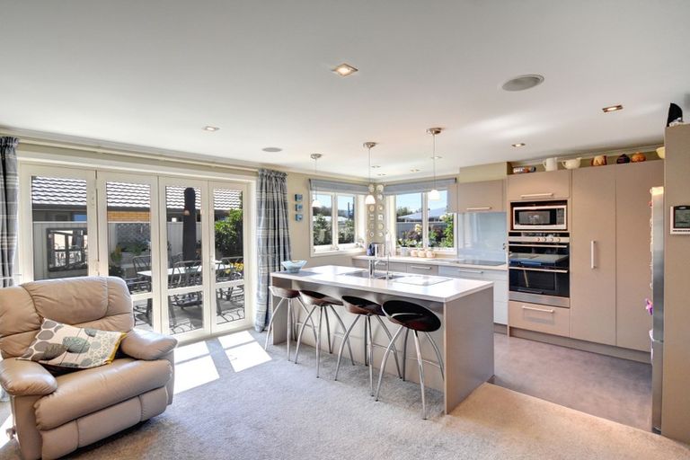 Photo of property in 2 Kura Place, Mosgiel, 9024