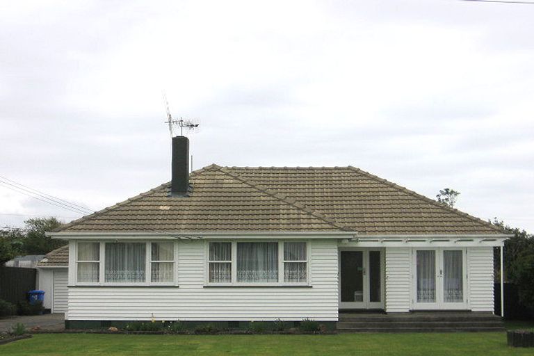 Photo of property in 13 Carlisle Street, Levin, 5510
