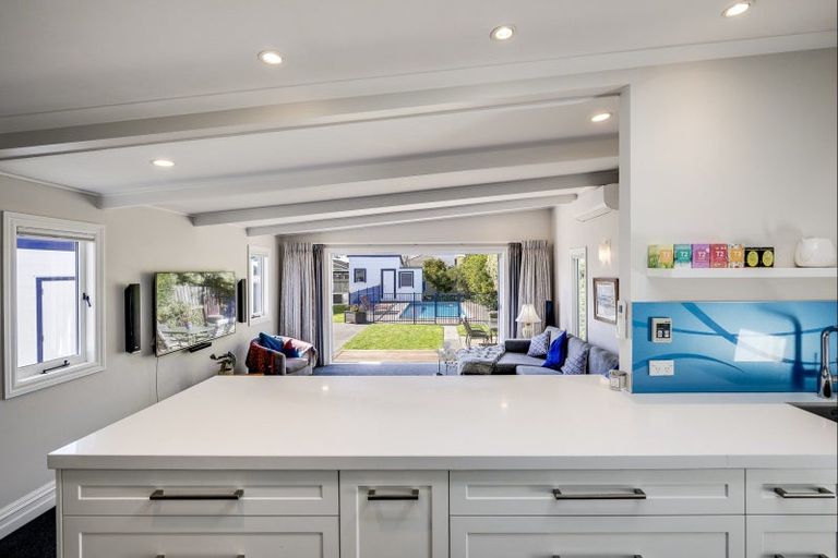 Photo of property in 11 Nelson Crescent, Napier South, Napier, 4110