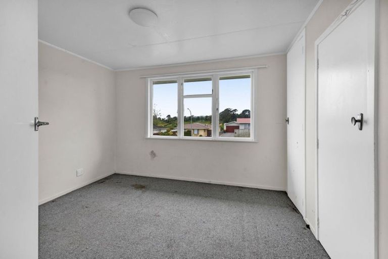 Photo of property in 103 Riversdale Drive, Merrilands, New Plymouth, 4312
