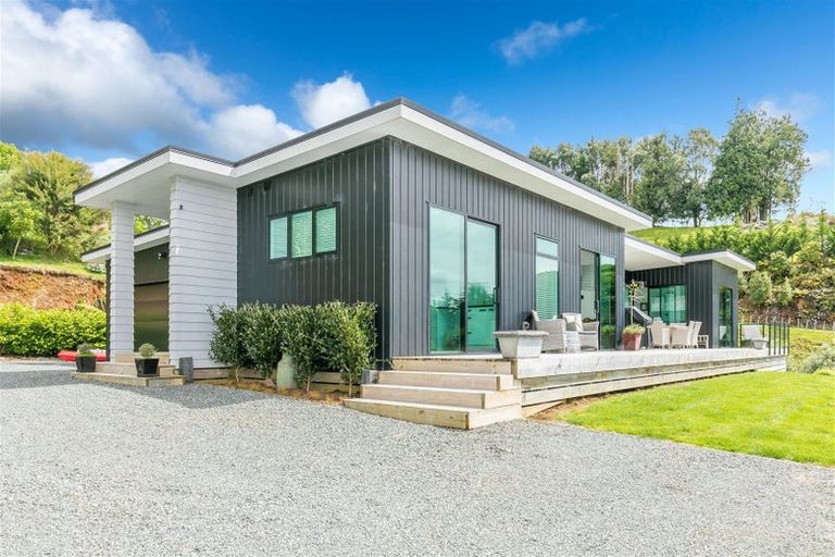 Photo of property in 6 Tiwarawara Lane, Puketotara, Te Awamutu, 3876