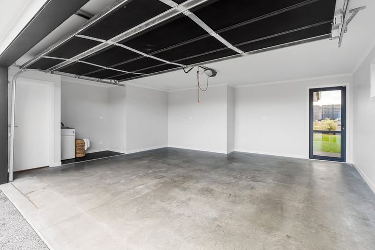 Photo of property in 33 Ngaru Crescent, Wharewaka, Taupo, 3330