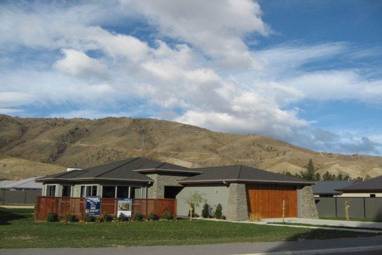 Photo of property in 18 Alpha Street, Cromwell, 9310