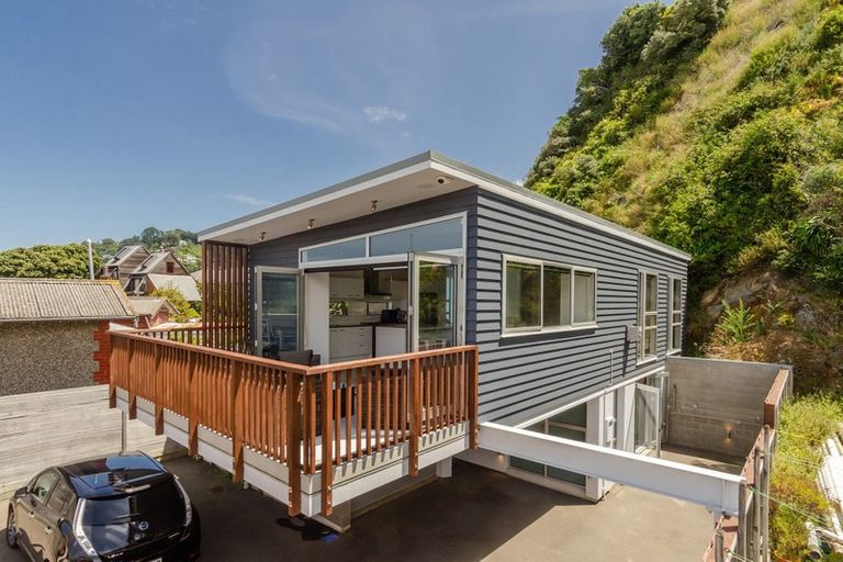 Photo of property in 528a Evans Bay Parade, Hataitai, Wellington, 6021