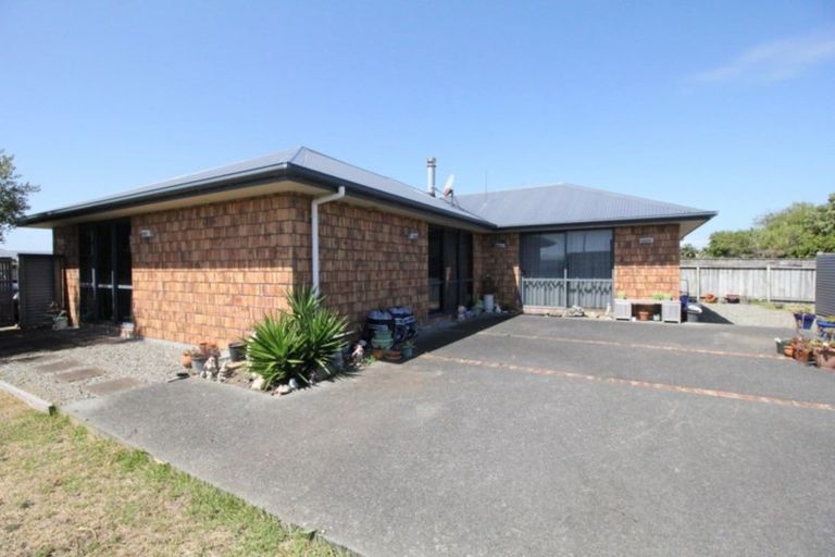 Photo of property in 64 Andrews Street, Foxton Beach, Foxton, 4815