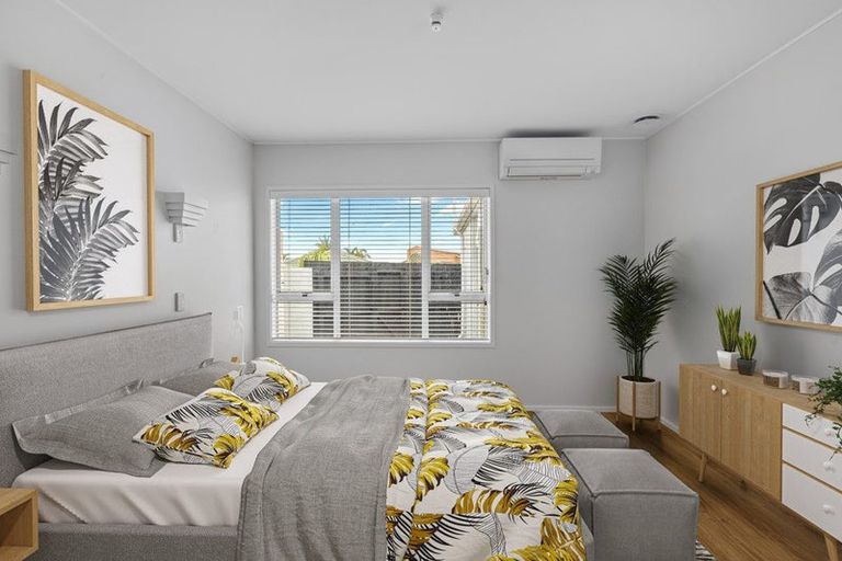 Photo of property in 41a Maygrove Drive, Orewa, 0931