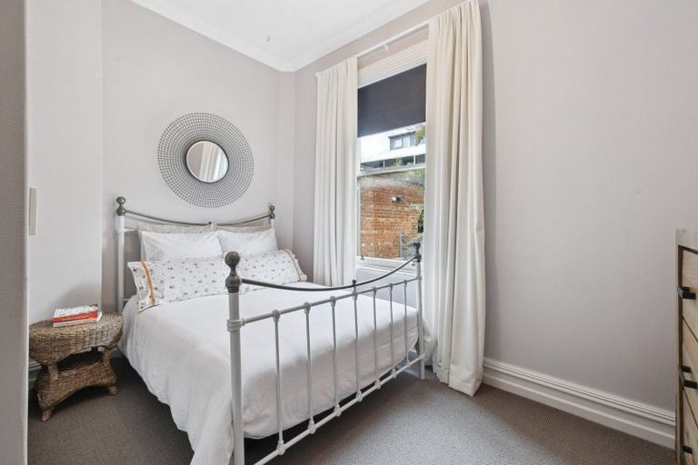 Photo of property in 323 Rattray Street, Dunedin Central, Dunedin, 9016