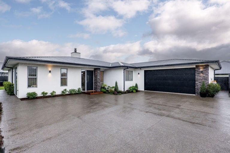 Photo of property in 19 Rothwell Drive, Rolleston, 7615