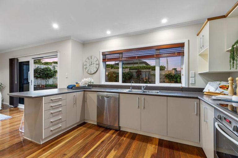 Photo of property in 31 Manor Park Drive, Pyes Pa, Tauranga, 3112