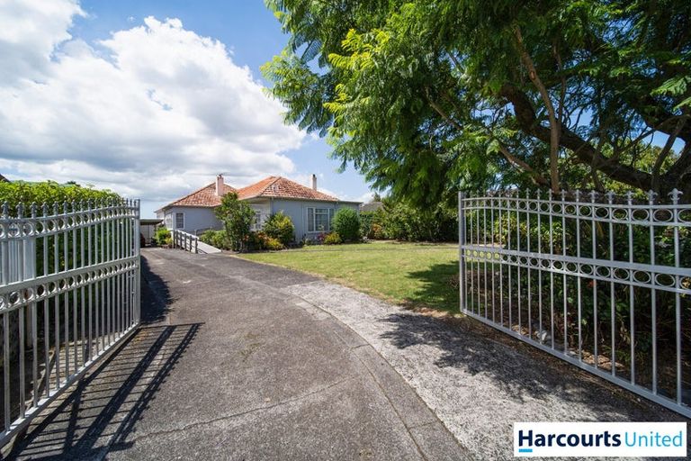 Photo of property in 35 Kolmar Road, Papatoetoe, Auckland, 2025