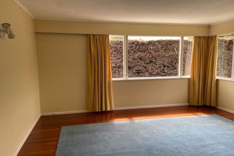 Photo of property in 17 Kereru Street, Two Mile Bay, Taupo, 3330