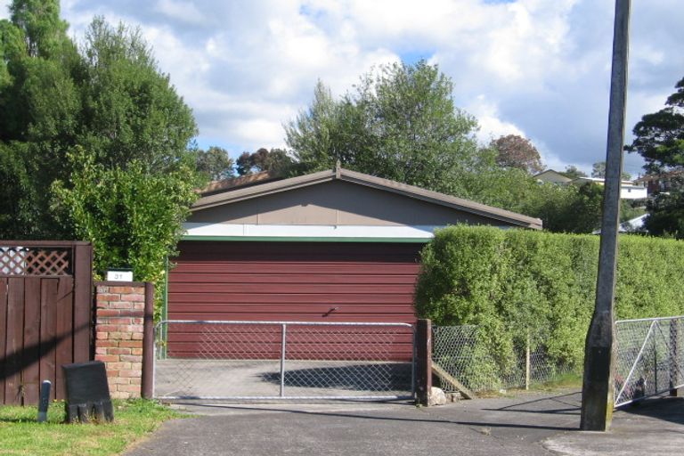 Photo of property in 31 Posa Avenue, Henderson, Auckland, 0612