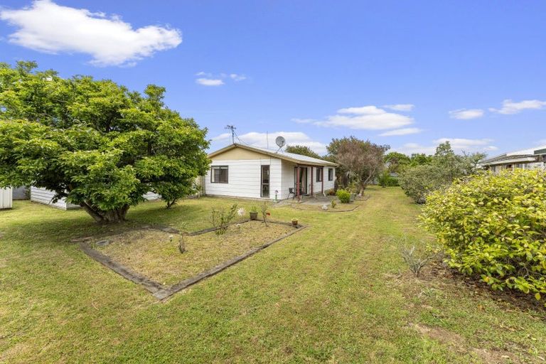 Photo of property in 11 Ferndale Place, Feilding, 4702