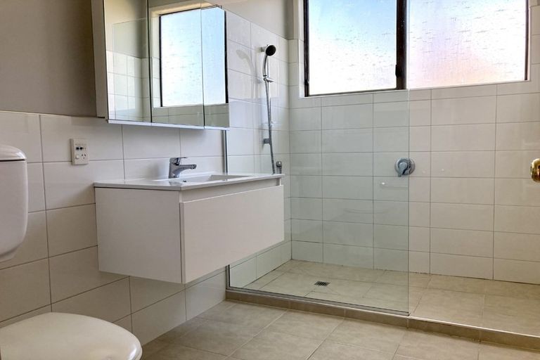 Photo of property in 69 Sunny Crescent, Huapai, Kumeu, 0810