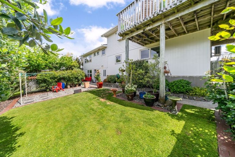 Photo of property in 6 Langwell Place, Papakowhai, Porirua, 5024