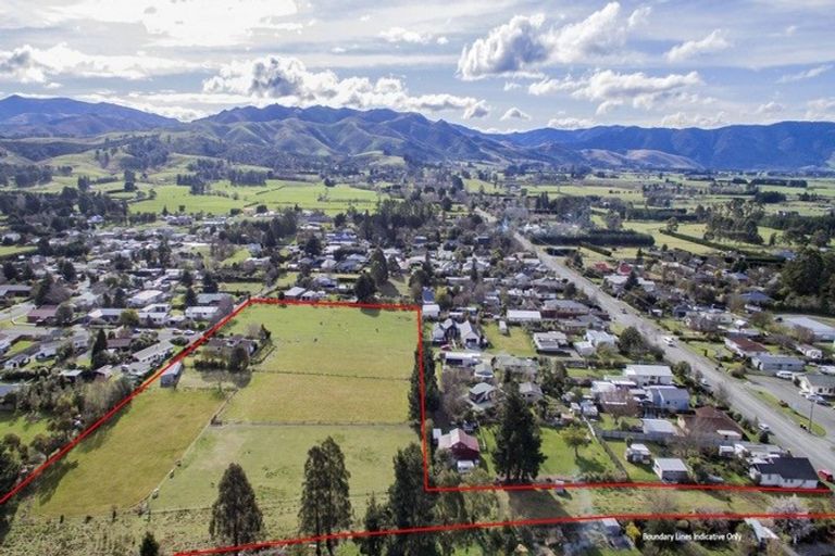 Photo of property in 9 Knight Street, Oxford, 7430