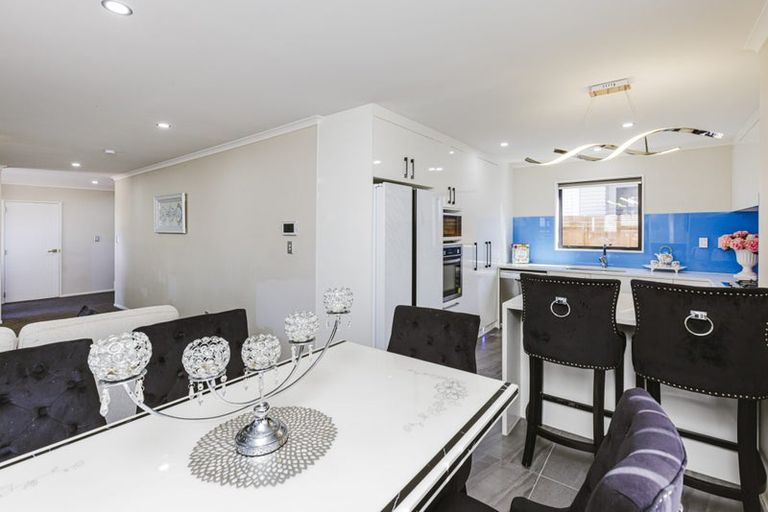 Photo of property in 9 Landon Avenue, Mangere East, Auckland, 2024