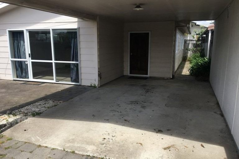 Photo of property in 10a Simpson Road, Ranui, Auckland, 0612