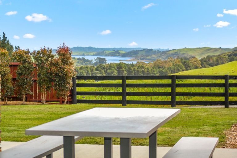 Photo of property in 1 Gumtree Way, Kaiwaka, 0573