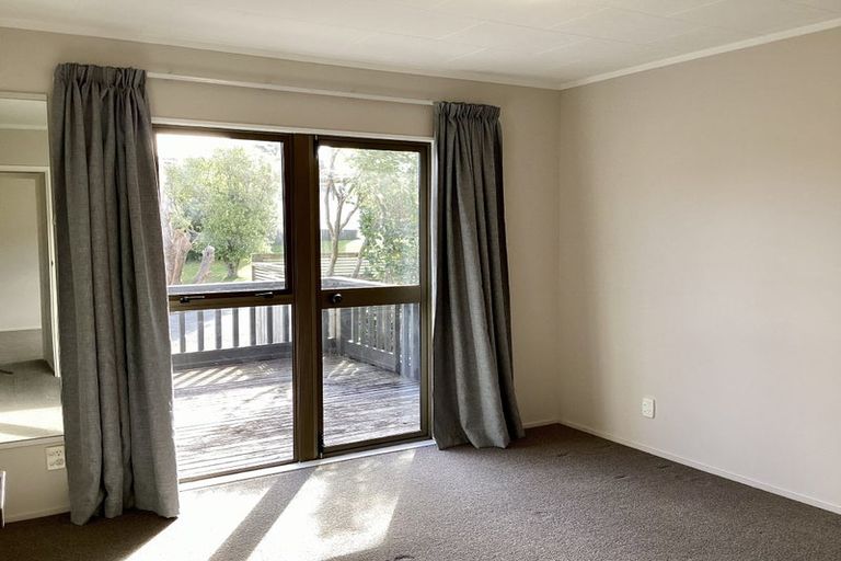Photo of property in 1 Azimuth Place, Whitby, Porirua, 5024