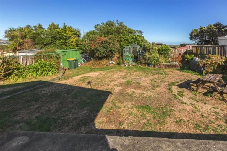 Photo of property in 9 Limerick Grove, Ascot Park, Porirua, 5024