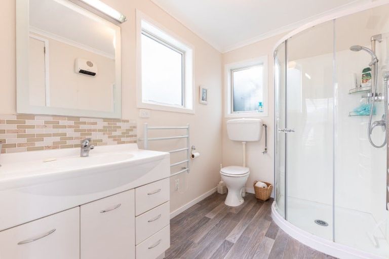 Photo of property in 32 Akitio Esplanade, Akitio, Pongaroa, 4991