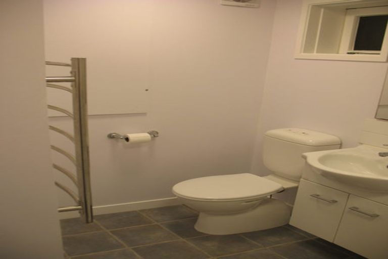 Photo of property in 12 Cheshire Street, Wilton, Wellington, 6012