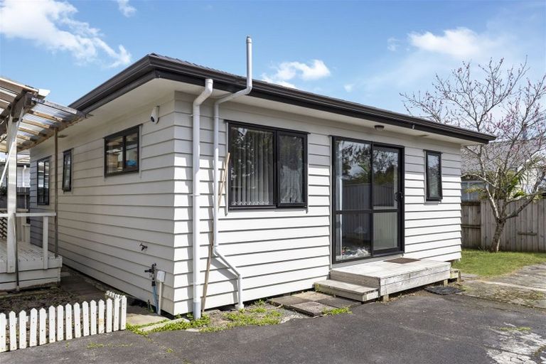 Photo of property in 371 Bucklands Beach Road, Bucklands Beach, Auckland, 2012